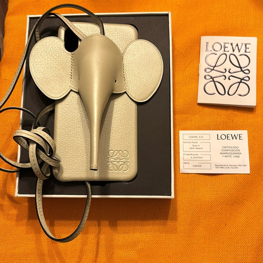 New in box Loewe light grey green elephant phone purse case